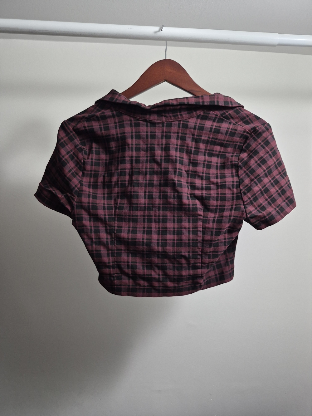 Simons Burgundy and Black Plaid Cropped Button-Up Top - Picture 2 of 5